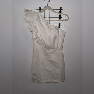 TCEC Women’s One-Shoulder White Mini Dress with Ruffle Detail